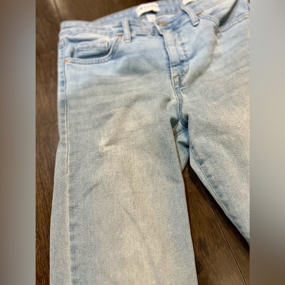 High Rise Light Blue Jeans - Picture 5 of 7